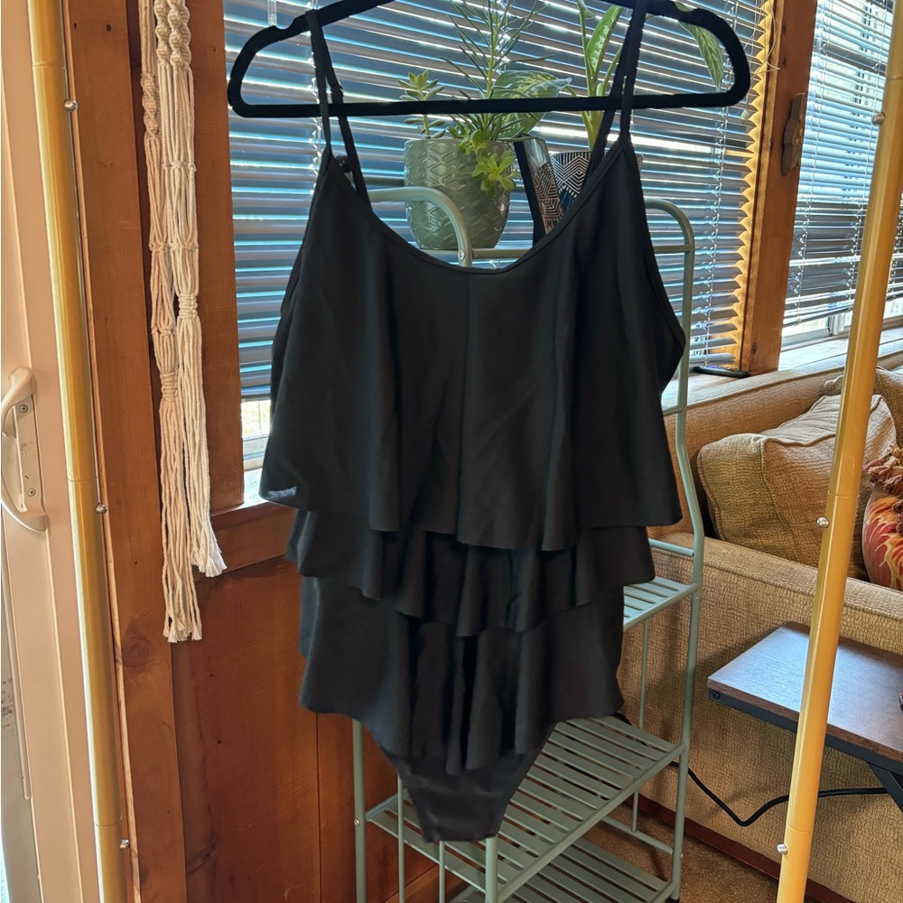 One piece swim suit